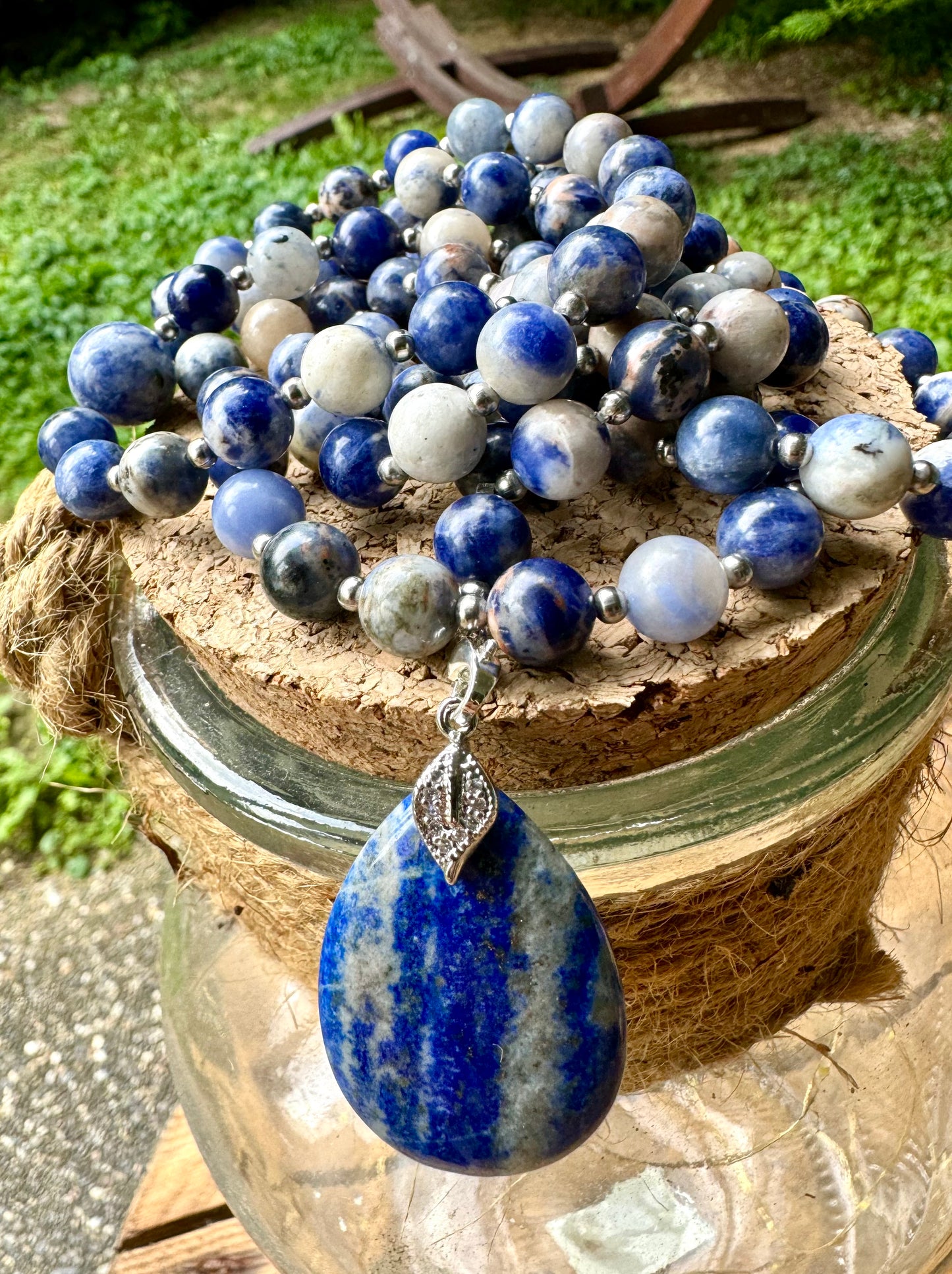 Mala de méditation en Sodalite et Lapis Lazuli