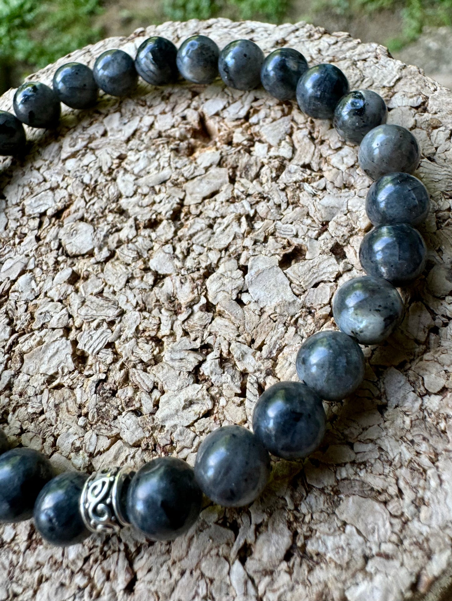 Bracelet 6 mm en Labradorite gris foncée